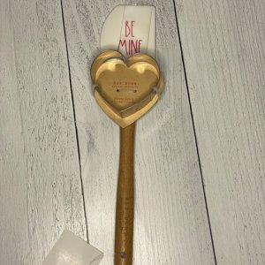 Spatula & Cookie Cutter