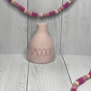 Smooch Vase