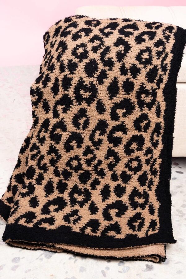 Cozy Leopard Blankets - Image 7
