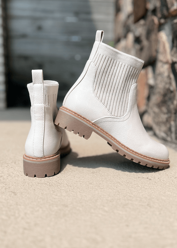 Corky's Cabin Fever Boots - Image 2
