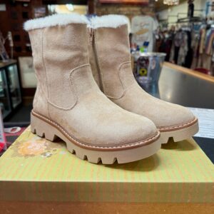 Very G Furlined Marlo Boots