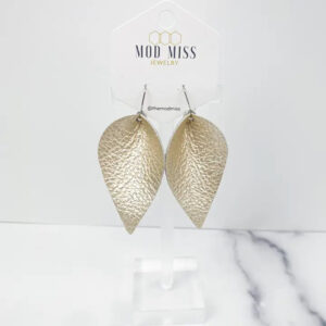 Leather Petal Earring - Metallic Pearl